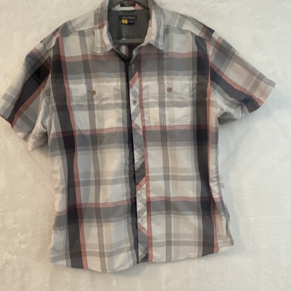Eddie Bauer Men's XL Classic Fit Plaid Short Sleeve Button-Up Shirt Gray Red